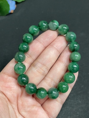 H30463084 非洲翠（独龙玉）手串       卡 11.2   mm左右      货品总重约35.6g