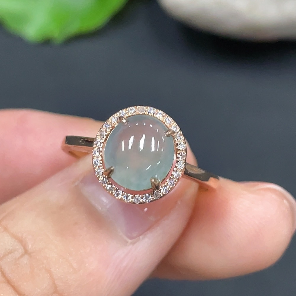 F20283843 Jadeite Cabochon Ring with 18K Gold Setting, Size 12, Total Weight Approx. 1.69g