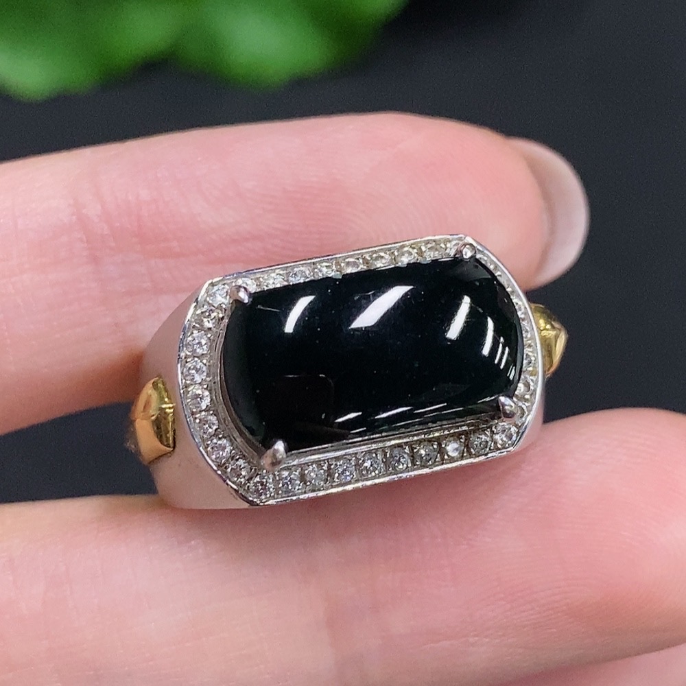 F34003382 Jadeite Cabochon Ring 18k Gold Total Weight Approx.10g Size 20 With Diamond Accents
