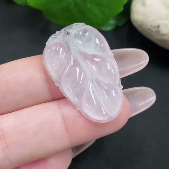 F35082455 Jadeite Leaf Pendant Total Weight Approx. 3.7g