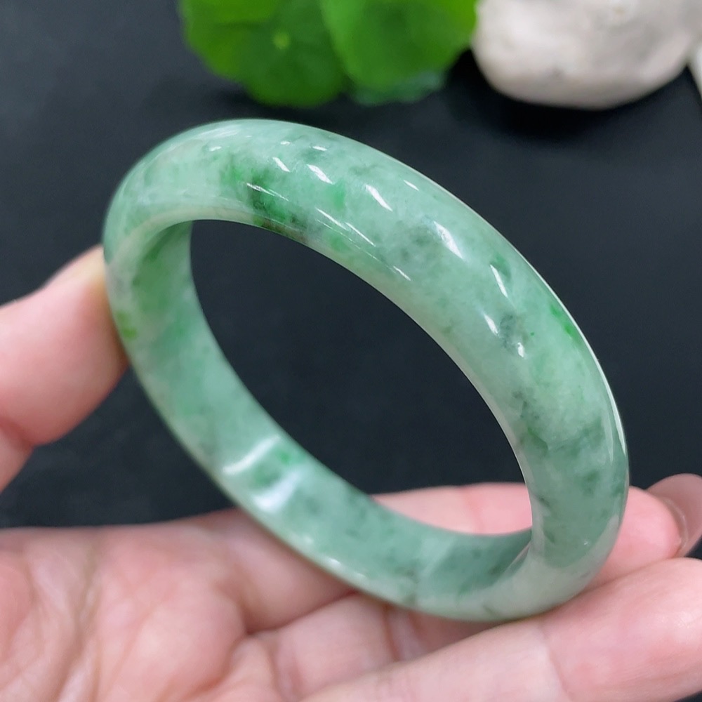 F29319534 Jadeite round bracelet size 56 total weight about 47.7g (including other mineral components)
