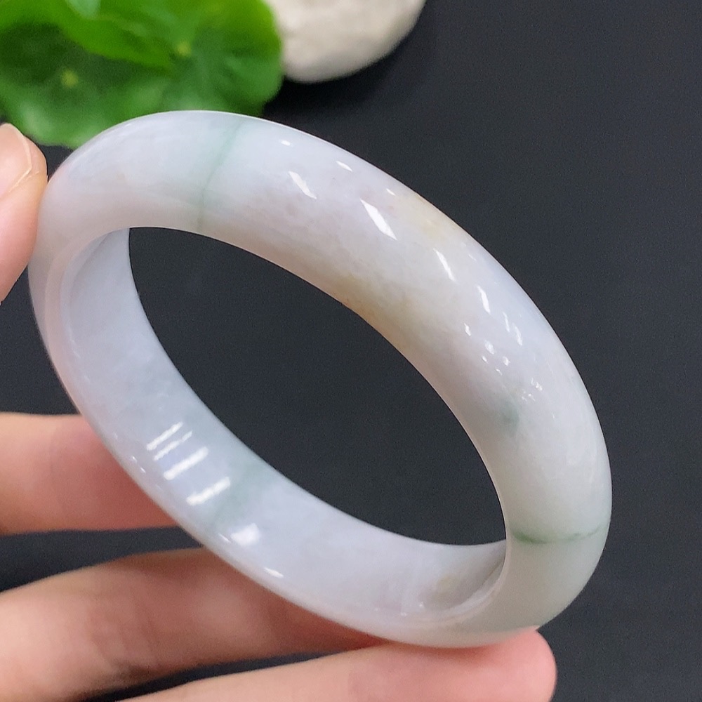 F31625257 Jadeite Regular Bangle, Total Weight Approx. 62g, Inner Diameter 57.5