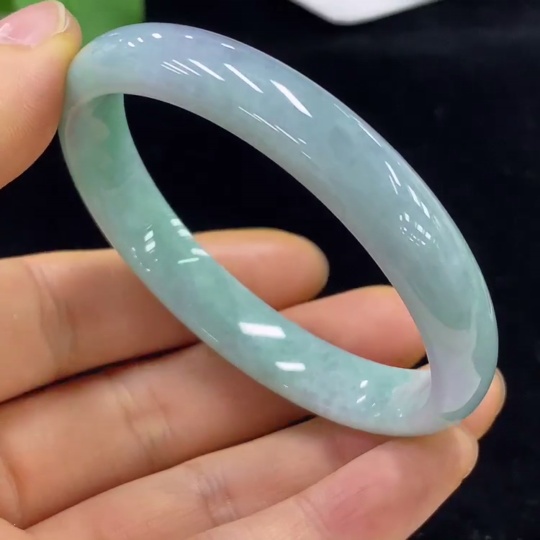 F34045226 Jadeite Concubine Bangle Size 54.4/Short Diameter 47.7
