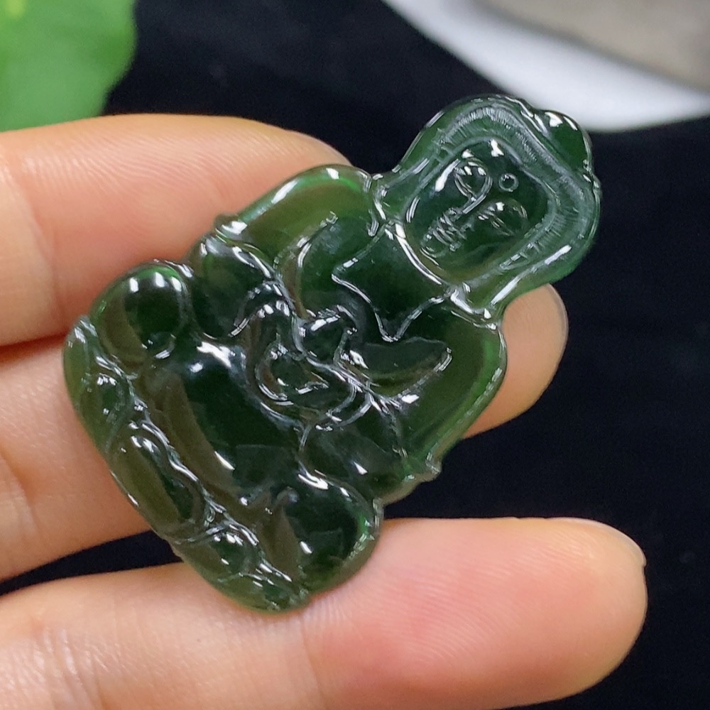 F32803728 Jadeite Guanyin Inlay Piece Total Weight Approximately 4g