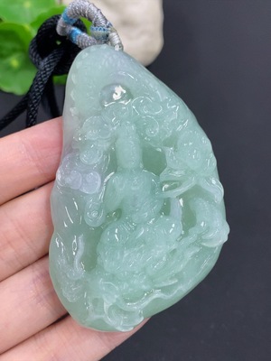 F46555525 翡翠御龙观音挂件 货品总重量约87.2克（含绳重）