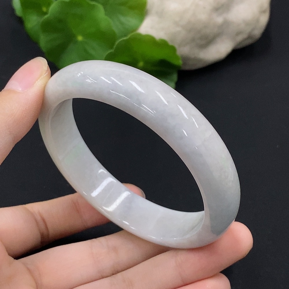 F33926888 Jadeite Round Bangle Size 58.6 Total Weight Approx. 58g