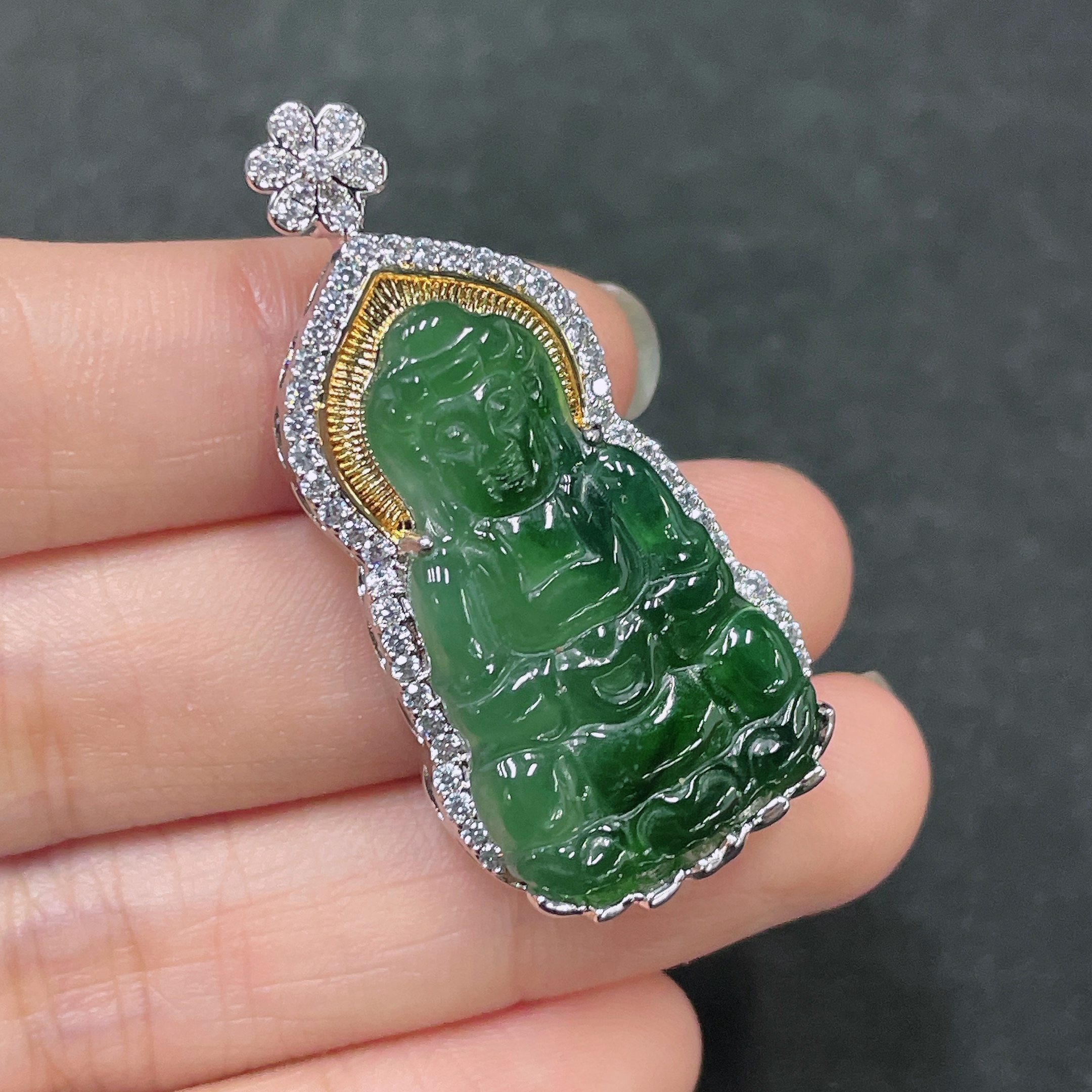 F32746594 Jadeite Guanyin Inlay Piece Non-Gold Item Total Weight Approx. 9.91g