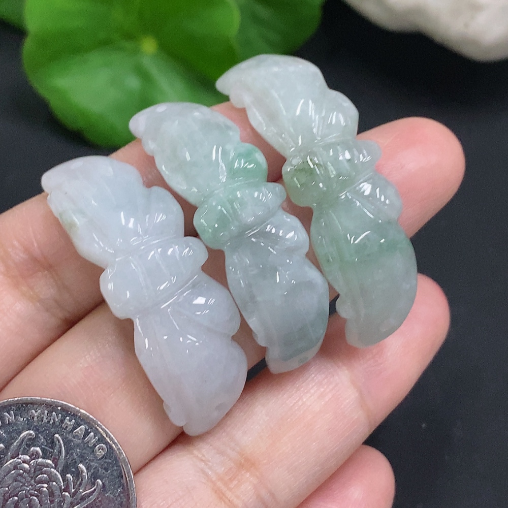 F32702143 Jadeite Pendants Sell as a Lot