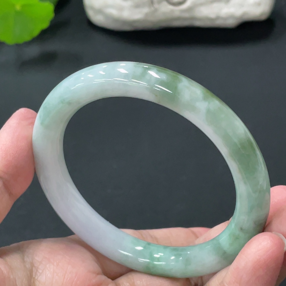 F33838256 JadeiteRound Bangle Bracelet, Total Weight Approx. 48.7g, Inner Diameter 55.7