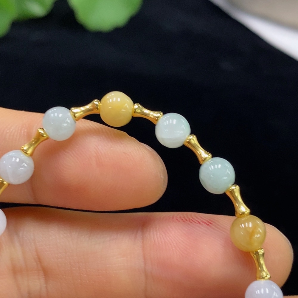 F31586664 Jadeite Bracelet, Approx. 5.3mm, 18K, Total Weight Approx. 5g, Color Origin Undetermined