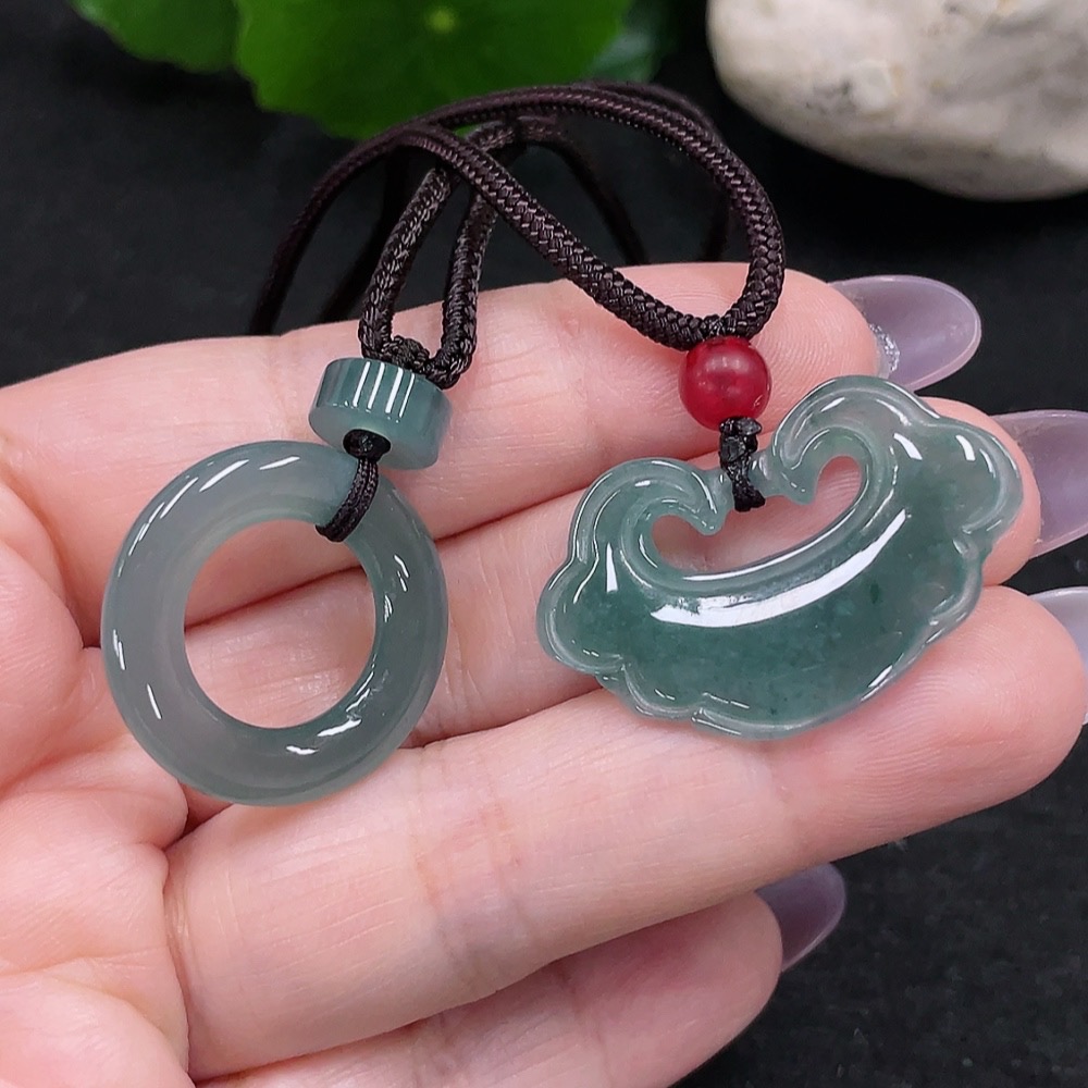 F34965906 Jadeite Pendants Sell as a Lot