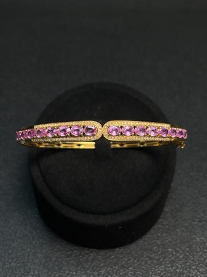 C32783816 18K Gold Sapphire Bracelet (Color Origin Undetermined) with Diamond Accents, Total Weight Approx. 7.48g, Size 58.3