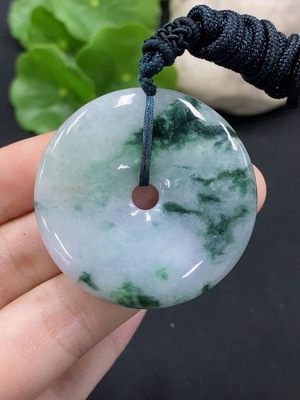F34995890 Jadeite Peace Knot Pendant, Total Weight Approximately 25g