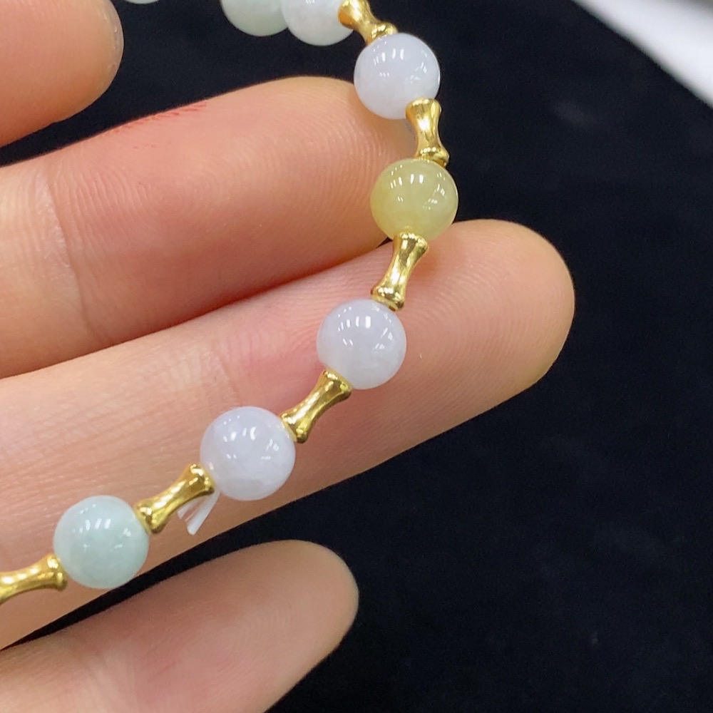 F31586668 Jadeite Bracelet Approx. 5.3mm Total Weight Approx. 5.07g 18k Color Origin Undetermined