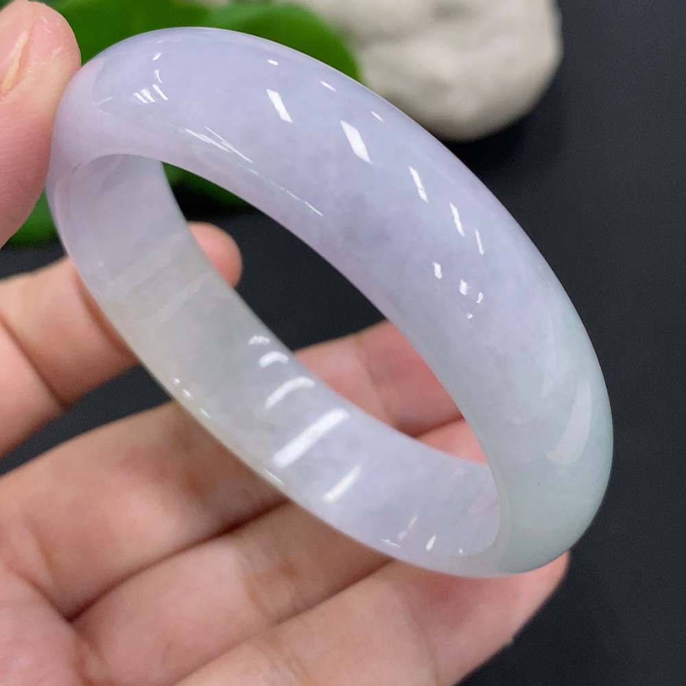 F33857525 Jadeite Concubine Bracelet Size 50/44.6 Total Weight Approx. 39.6g