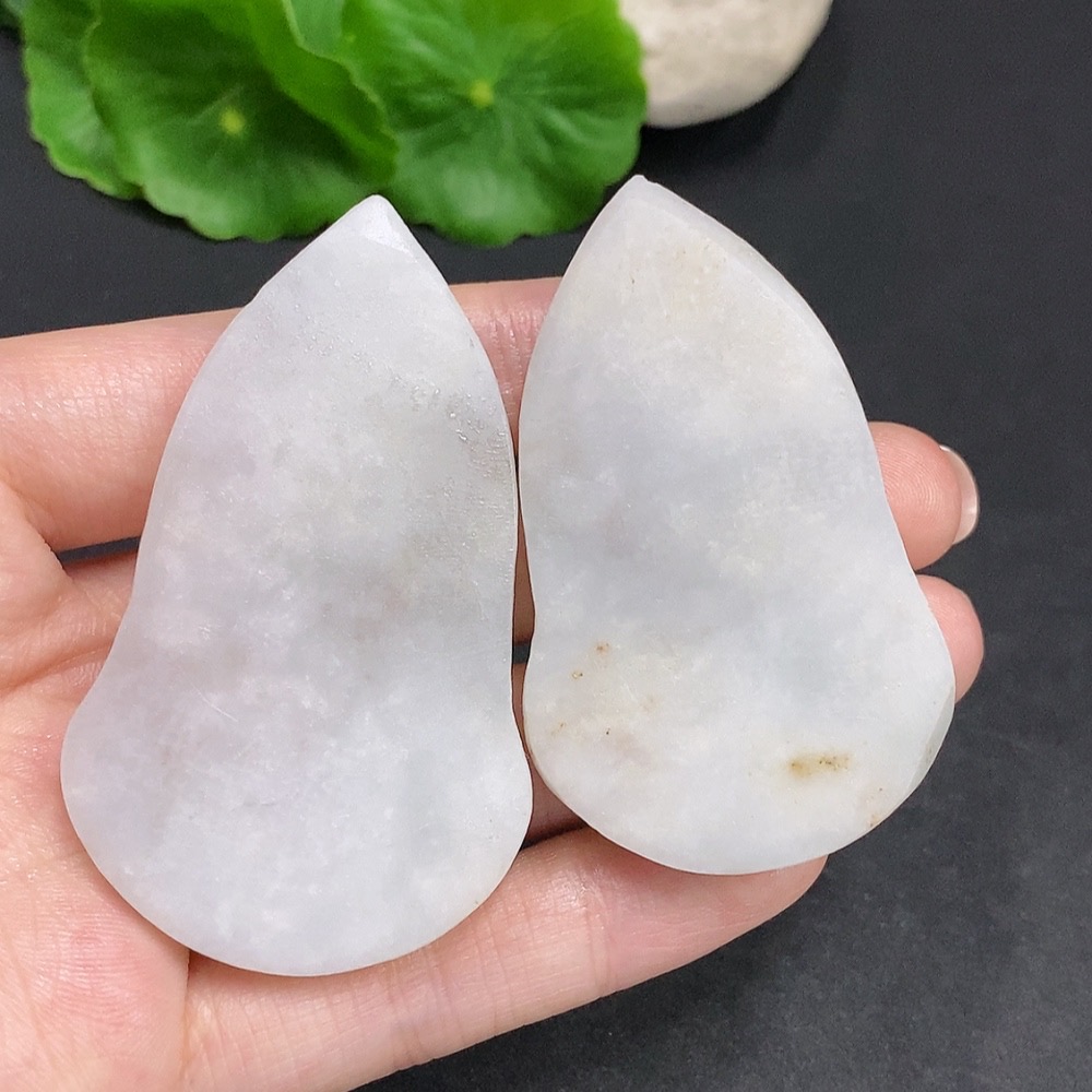 F34033957 Jadeite Rough Pendants Sell as a Lot