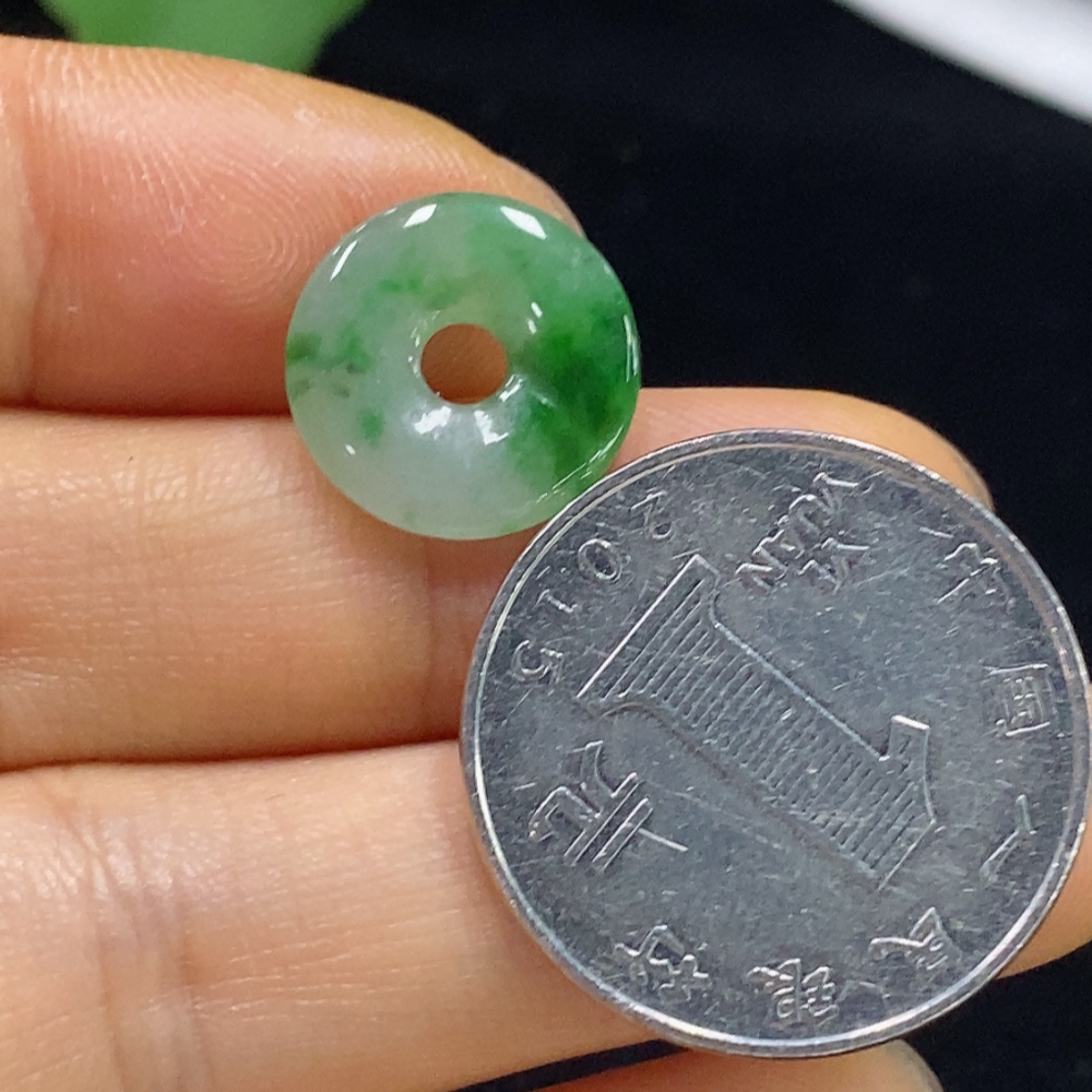 F35114115 Jadeite Pendant Safety Buckle Total Weight Approx. 0.95g