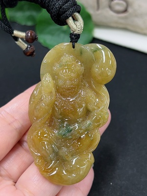 F41942952 翡翠挂件 货品总重约55.1克（含绳重）