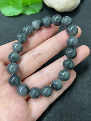 H46576207 和田玉手串   卡9.8mm左右     货品总重约28.7g