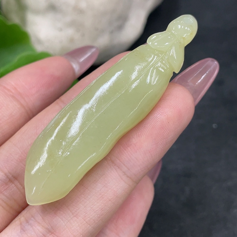 H33885333 Hetian Jade Pendant Magnolia Flower Undetermined Skin Color Cause Total Weight Approx. 12.8g