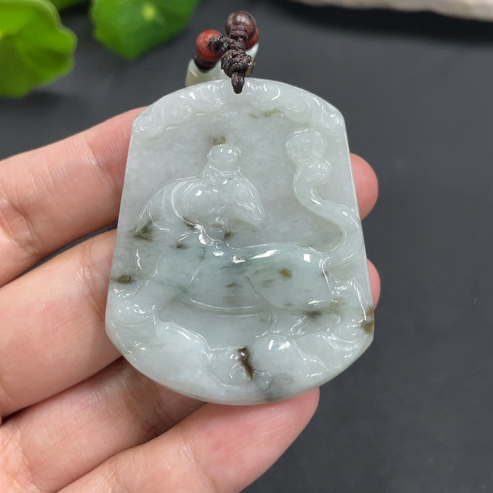 F06331986 Jadeite Pendant