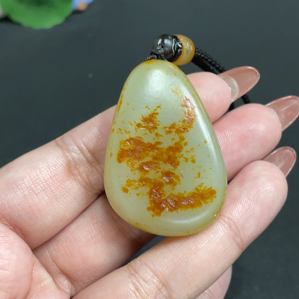 H34054688 Hetian Jade Pendant