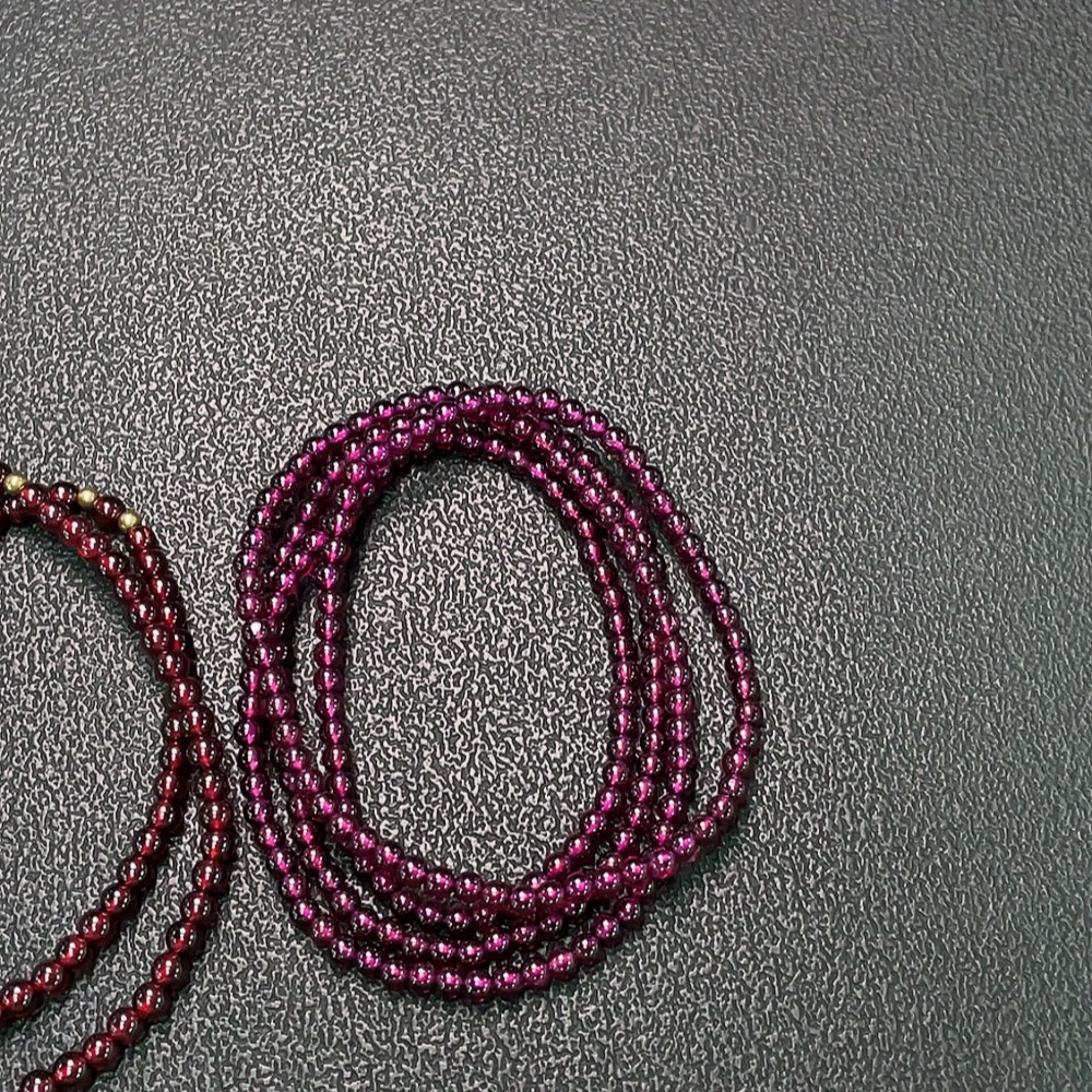 C34949389 Garnet Bead Strand Non-Gold Total Weight Approx. 37.91g Sell as a Lot