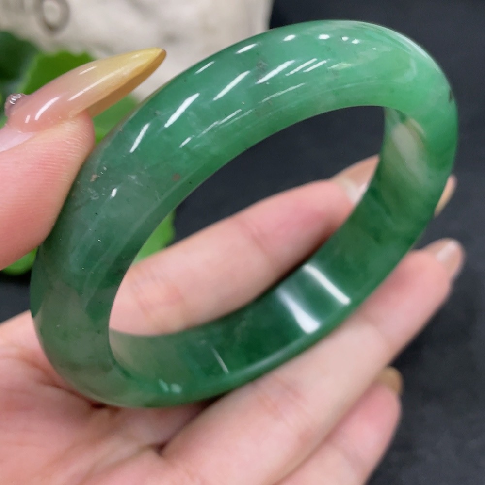 H32776689 African Emerald (Dulong Jade)