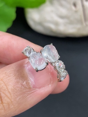 F45392983 翡翠貔貅镶嵌戒指 18k金镶 非钻  12圈口 货品总重约2.88g