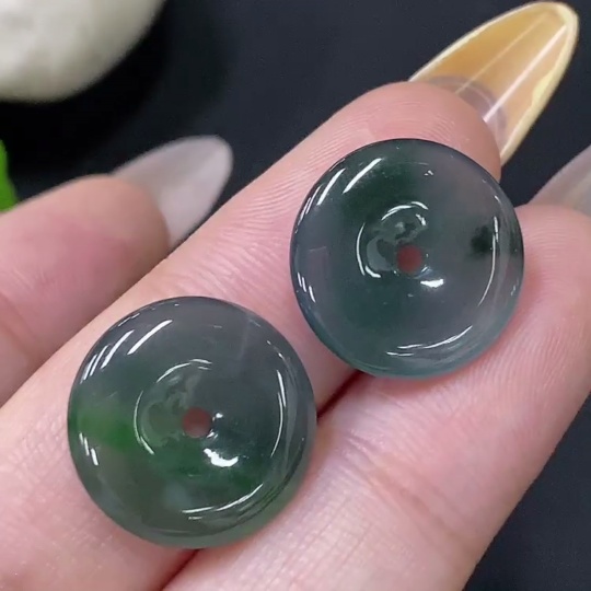 F29416929 Jadeite Pendant Sell as a Lot