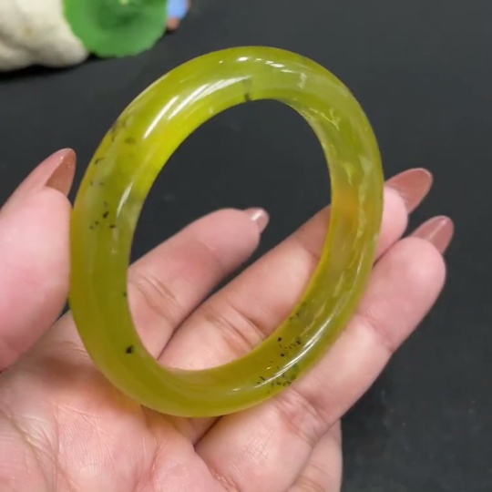 H34004269 Xiuyu (Serpentine Jade) Round Bracelet Size 51.6 Total Weight Approx. 36.1g