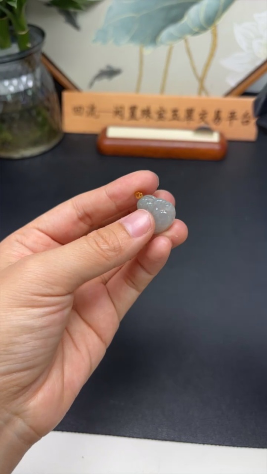 F34043619 Jadeite Pendant Buddha 18k Total Weight Approx. 3.48g