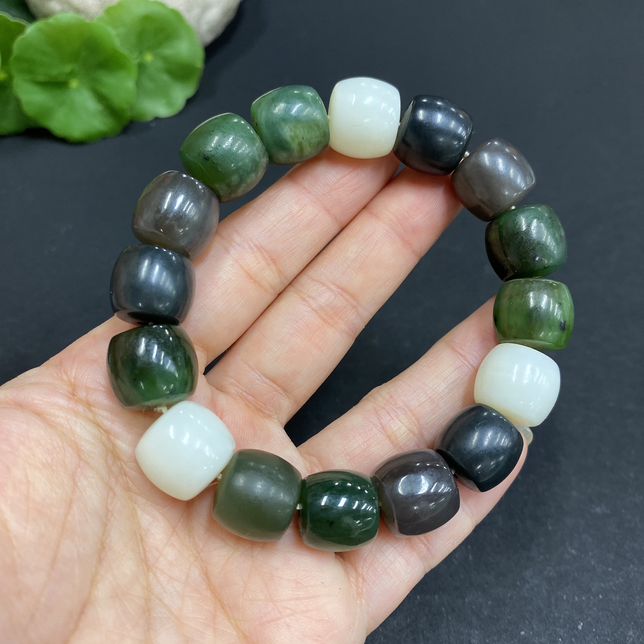 H33902799 Hetian Jade Bracelet, Approx. 12.5mm, Total Weight Approx. 66.5g