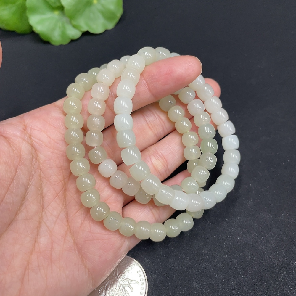 H34072105 Hetian Jade Bracelet Approx. 6.5/6.8/6.7mm Total Weight Approx. 45.5g