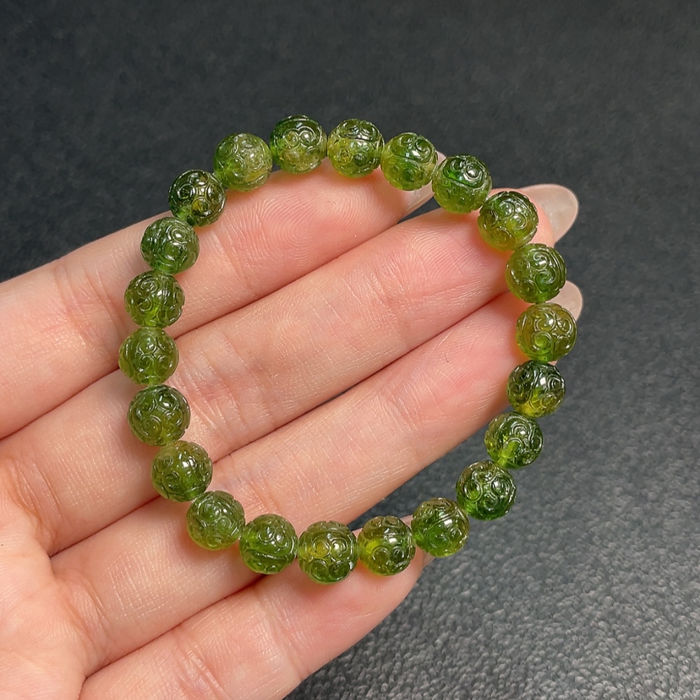 C33920717 Tourmaline Bracelet with Visible Organic Inclusions, Approx. 11.81g Total Weight, 7.2mm Beads