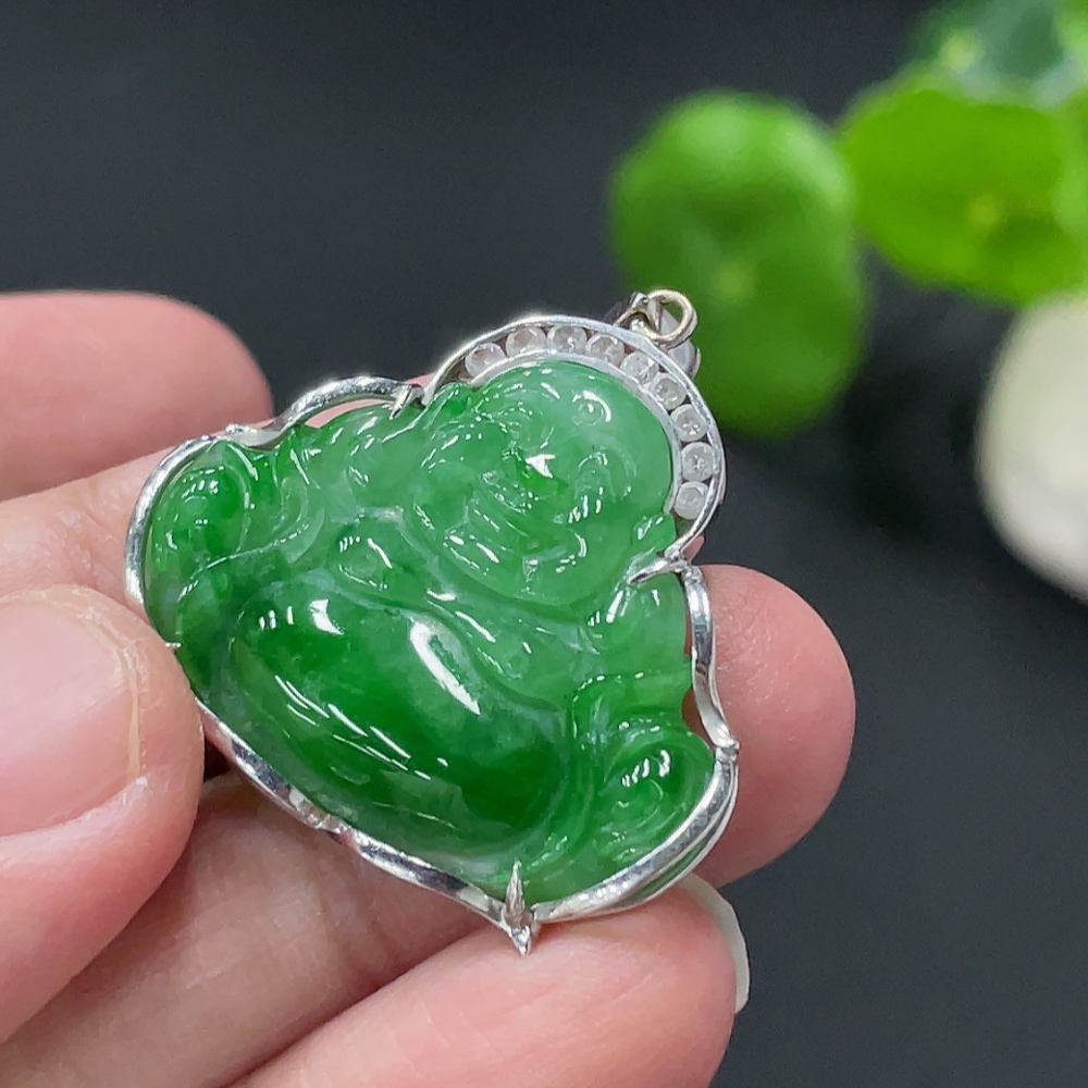 F34018698 Jadeite Buddha Pendant with Non-Diamond Setting, Main Body Approximately 70% Au, Total Weight Approximately 5.43g