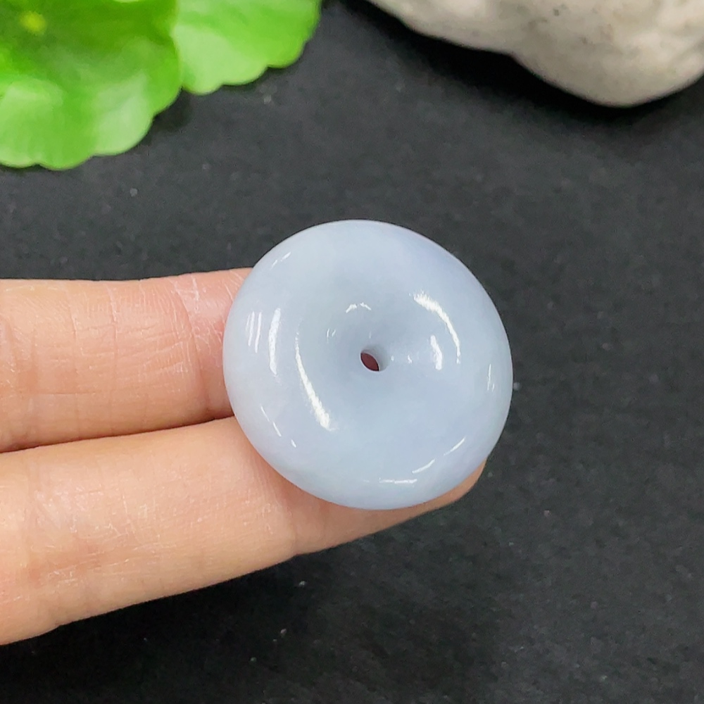 F30564212 JadeitePeace Pendant