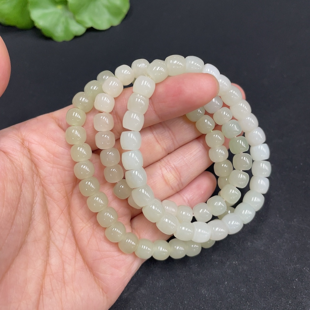 H34072105 Hetian Jade Bracelet Approx. 6.5/6.8/6.7mm Total Weight Approx. 45.5g