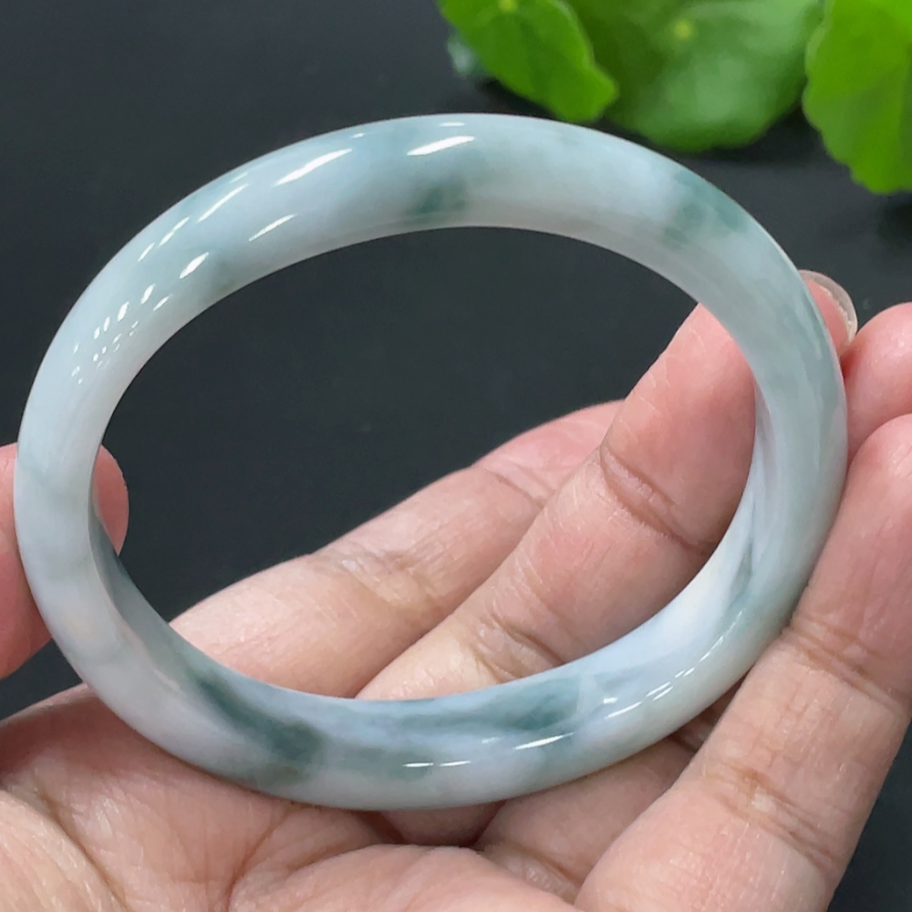 F33874458 Imperial Concubine Jadeite Bangle