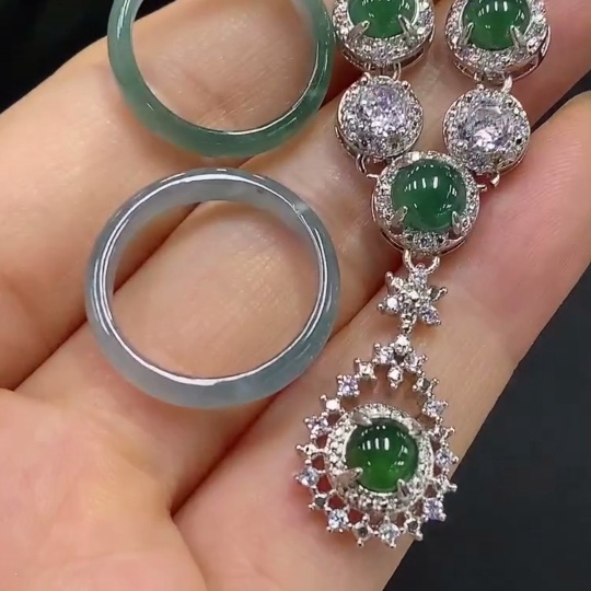 F22479133 Jadeite inlaid necklace + ring non-gold inlaid
