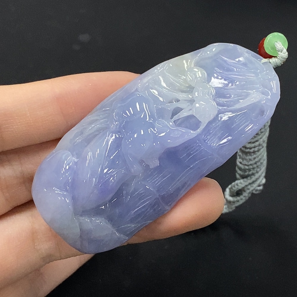 F35115107 Jadeite Wealth-Bringing Mouse Pendant with Non-A Grade Beads, Total Weight Approx. 47.64g