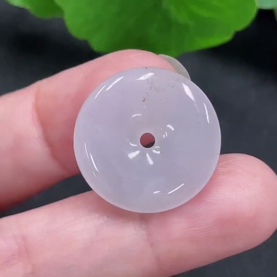 F30452790 JadeitePeace Knot Pendant