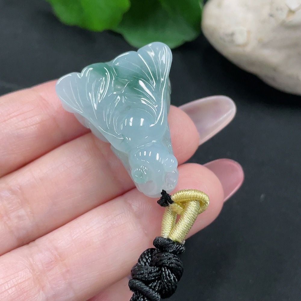 F34032858 Jadeite Pendant Total Weight About 16.7g (Including Rope Weight)