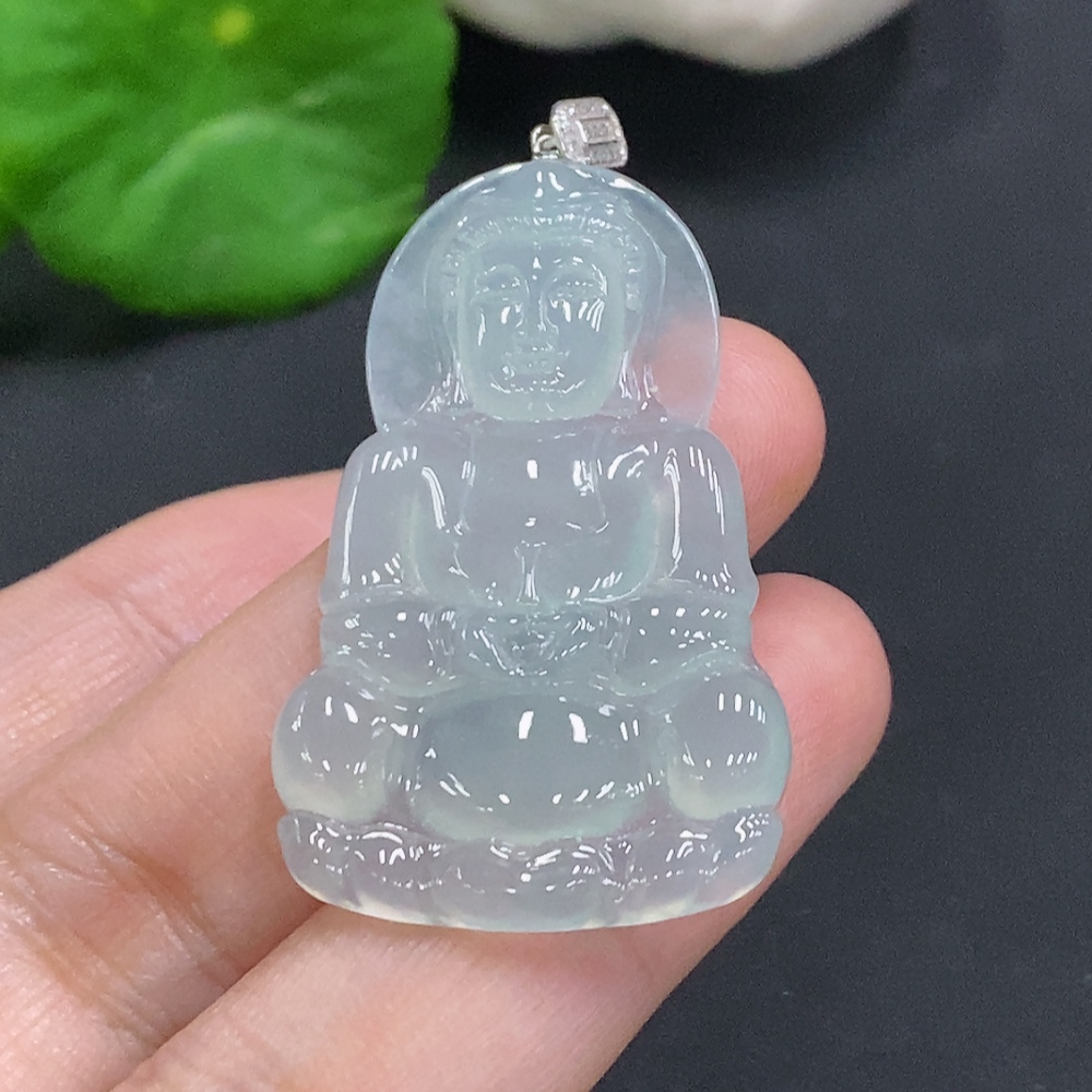 F34962399 Jadeite Guanyin Pendant with 18K Gold Clasp, Total Weight Approx. 7.7g (Set with Diamonds)