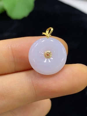 F34974818 Jadeite Safety Pendant with 18k Clasp, Total Weight Approximately 2.43g