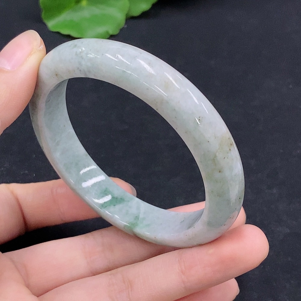 F32695434 Jadeite Round Bracelet Size 54.3 Containing Other Mineral Components Total Weight Approx. 48.94g