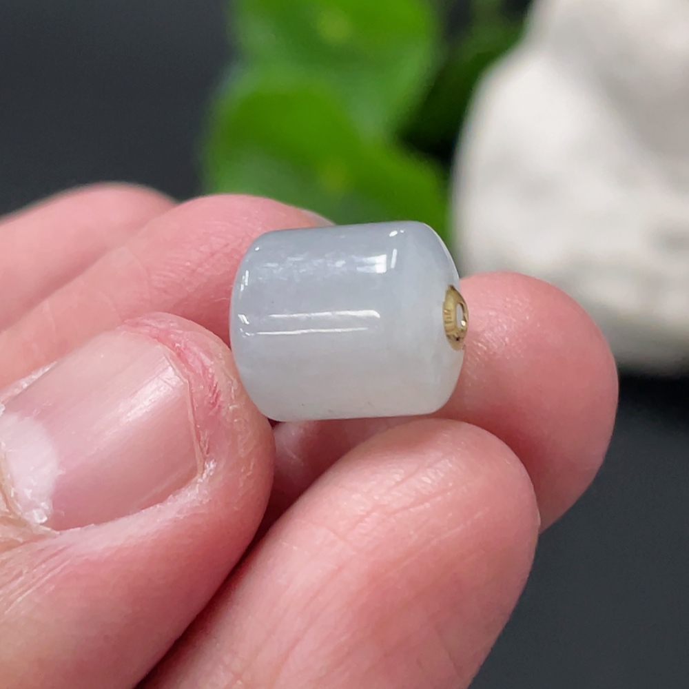 F35171724 Jadeite Road to Success, approximately 10.4mm, total weight about 2.3g, with accessory Au about 54%