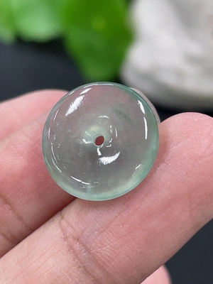 F42952642 翡翠平安扣挂件 货品总重约1.6g