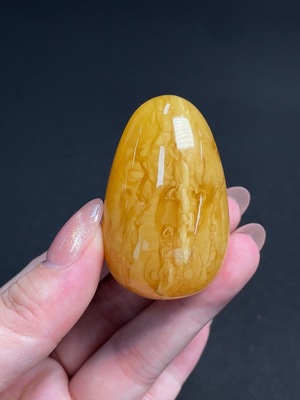 C42963242 琥珀蜜蜡镶嵌件  货品总重约30.09克  局部可见修补