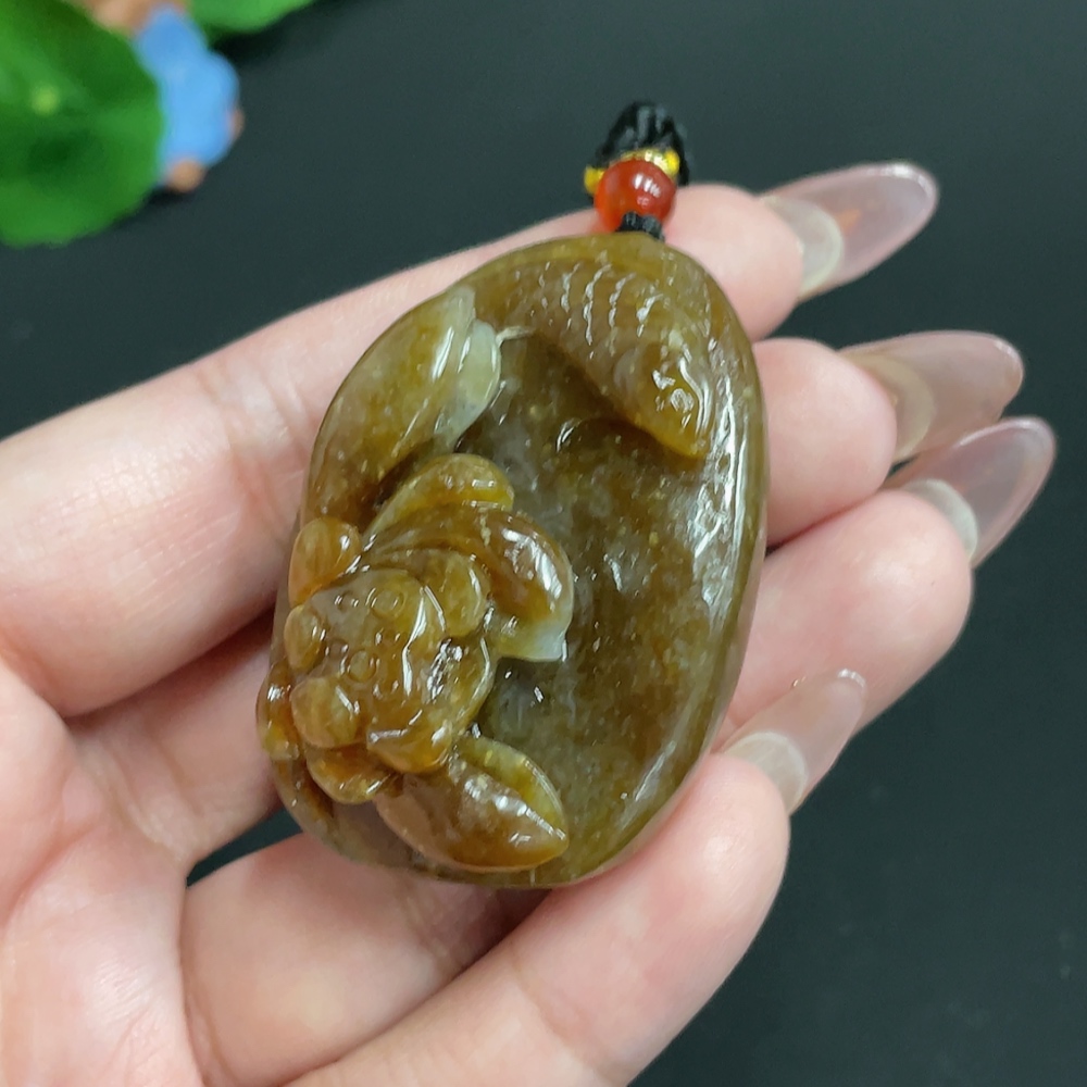 H26015704 Hetian Jade Handheld Carving "Lotus Leaf and Fish